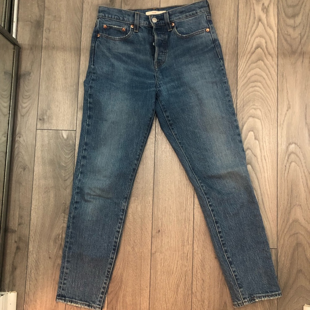 Levi’s Wedgie Ankle Jeans